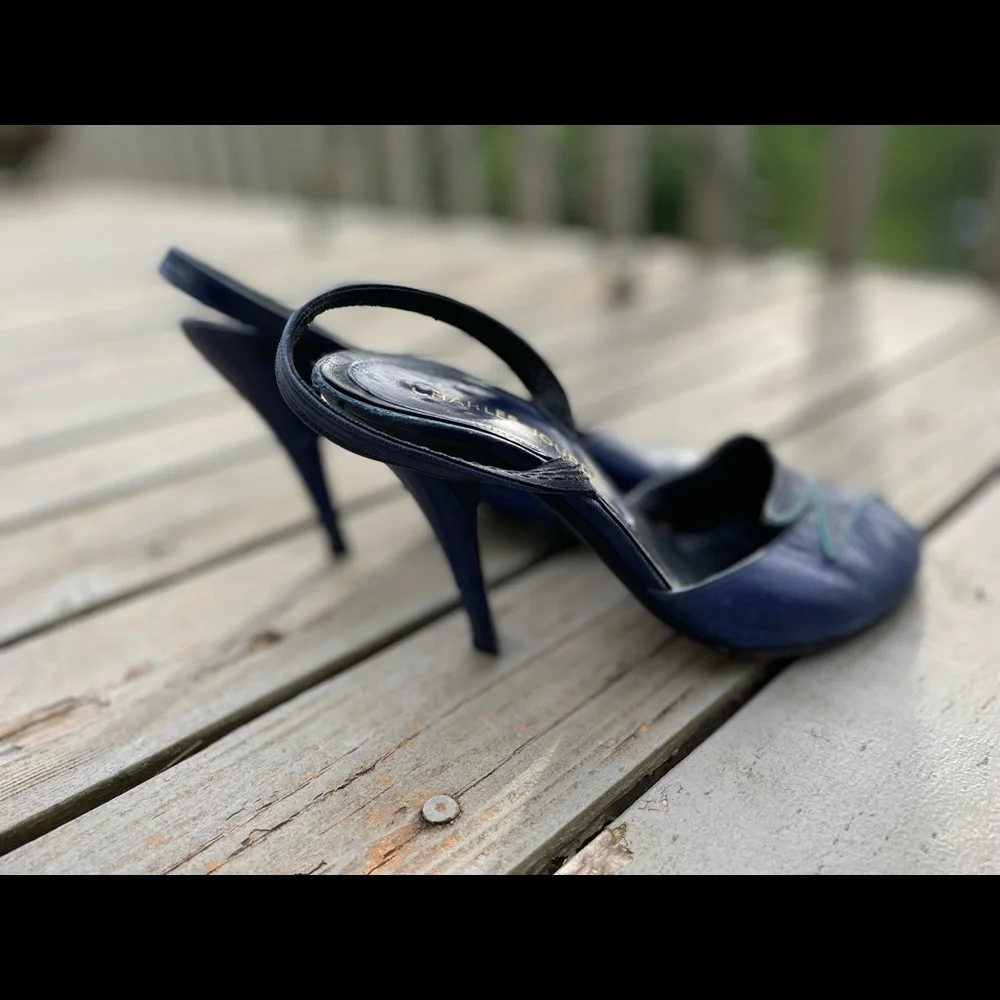 Vintage Charles Jourdan Blue Heels - Picture 5 of 7